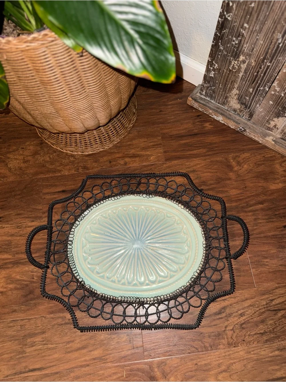 Vintage French Wire Serving Tray/French Country Decor-Square Nest